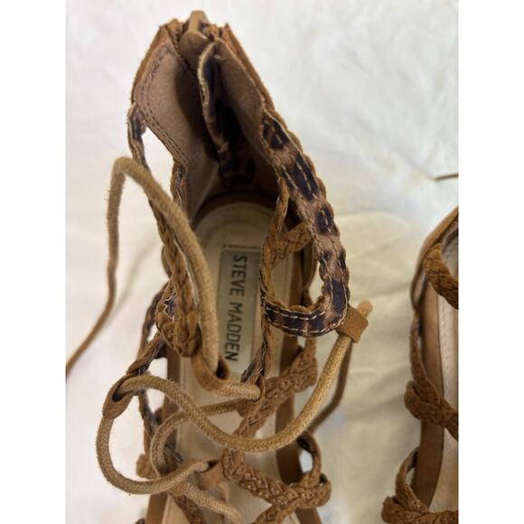 Steve Madden Girls Size 4 Faux Leather Brown Strappy Lace Up Gladiator Sandals - Picture 2 of 6